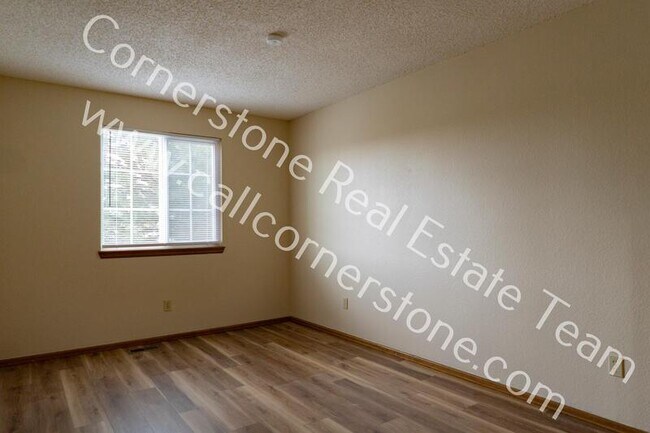 Building Photo - 3050 Haystack Dr