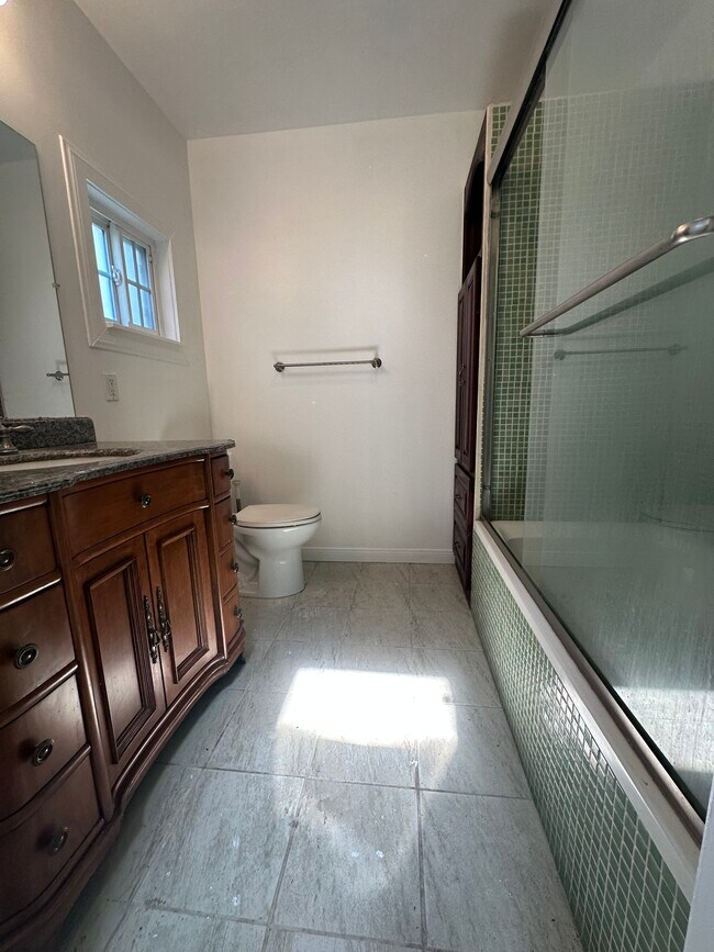 Main Bath - 6551 Fountain Ave