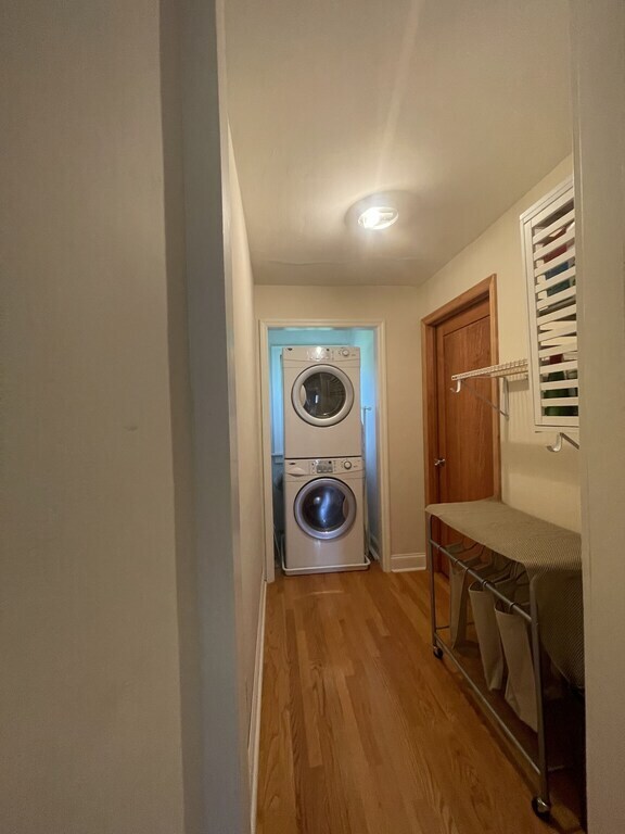 Upper Laundry - 810 Brinsmere Dr