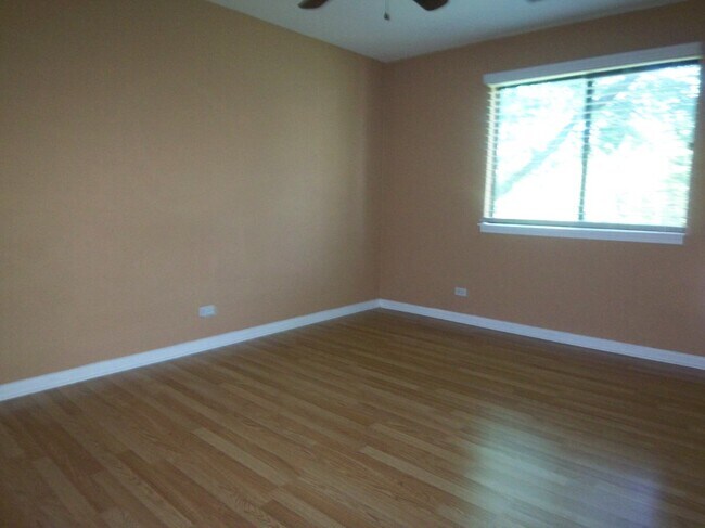 Building Photo - 314 Wildberry Ct