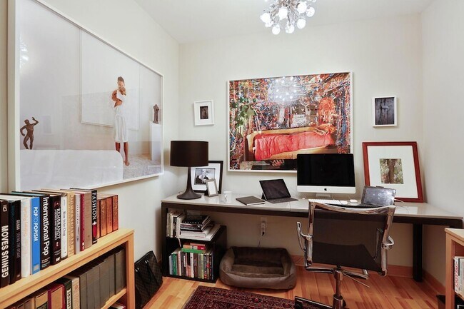 Building Photo - 901 S 2nd St