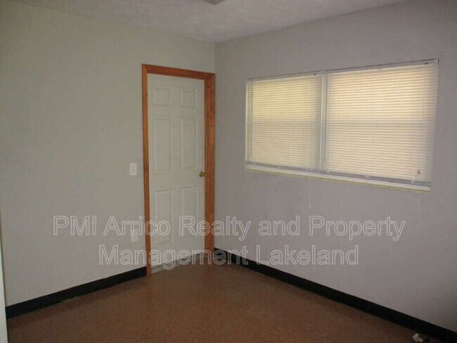 Building Photo - 1248 Woodland Ave