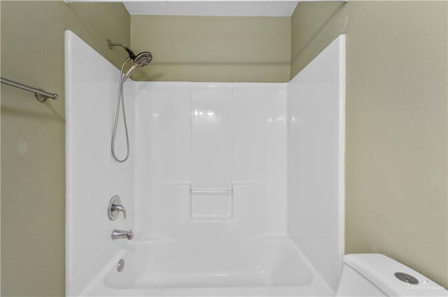 Building Photo - 3005 Treasure Haven Dr