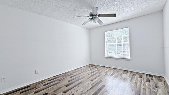 Building Photo - 1037 S Hiawassee Rd