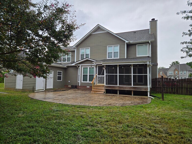 Building Photo - 112 Ramble Cir