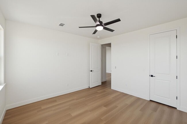 Building Photo - 10374 Tierra Santa Dr