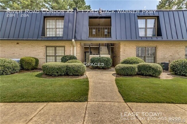 Primary Photo - 1745 Jack Warner Pkwy