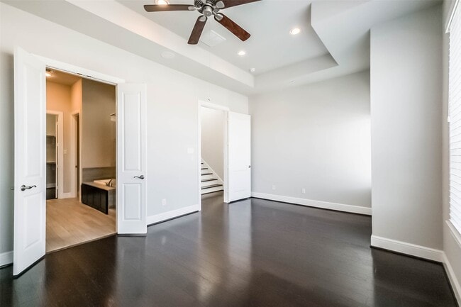 Building Photo - 4015 Lillian St