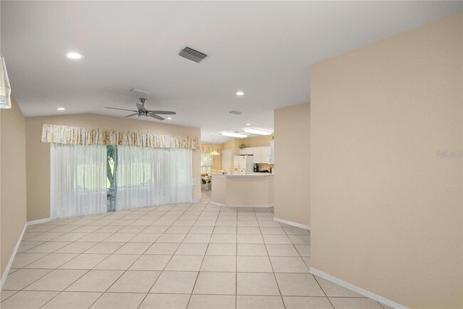 Building Photo - 13421 SE 92nd Court Rd