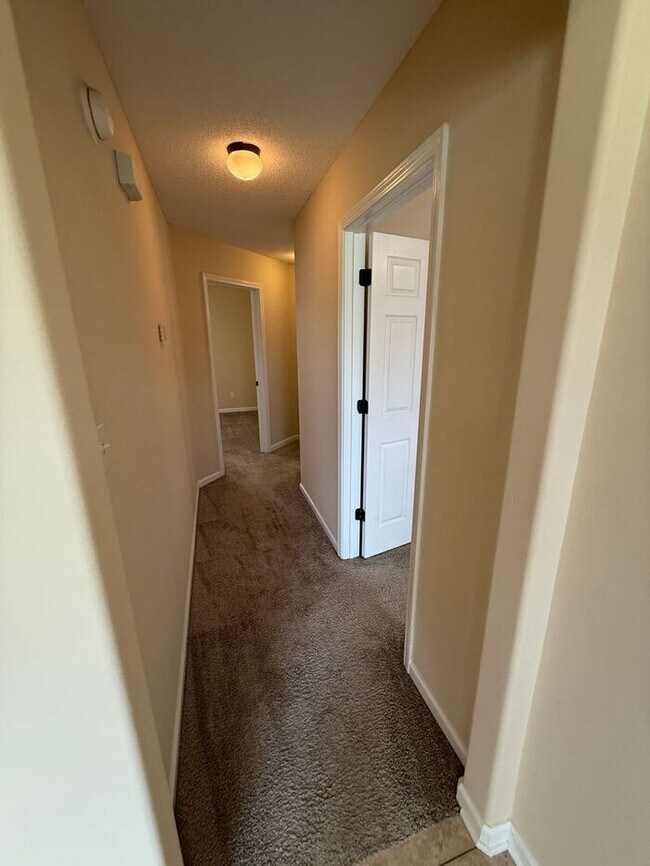 Building Photo - Gated Community - 3 Bedroom 2 Bathroom Cordova Rental Home