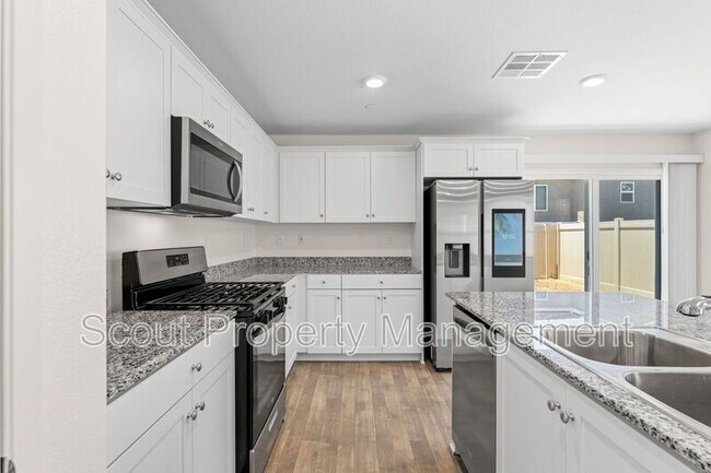 Building Photo - 28841 Cutlass St