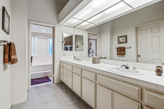 Building Photo - 75355 Santa Fe Trail