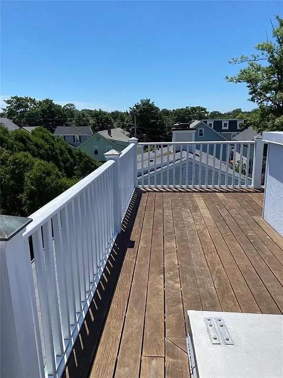 Building Photo - 6 Boss Ct