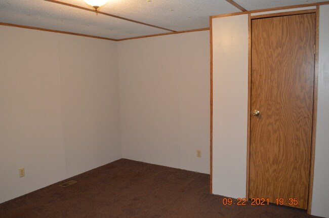 Building Photo - 1 Fews Chapel Rd