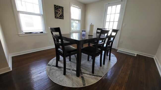 Dining room - 156 Stoneleigh Ave