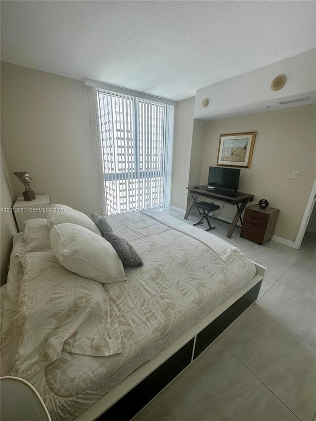 Building Photo - 335 S Biscayne Blvd