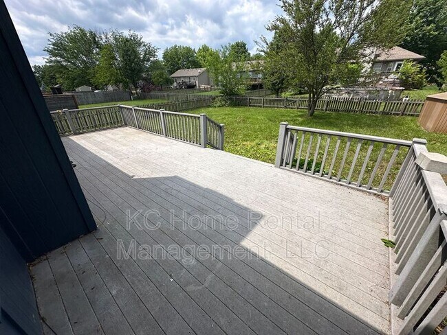Building Photo - 1400 Cypress Dr