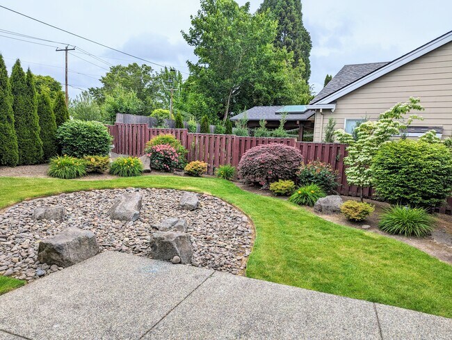Primary Photo - 6350 NW Gerber Terrace