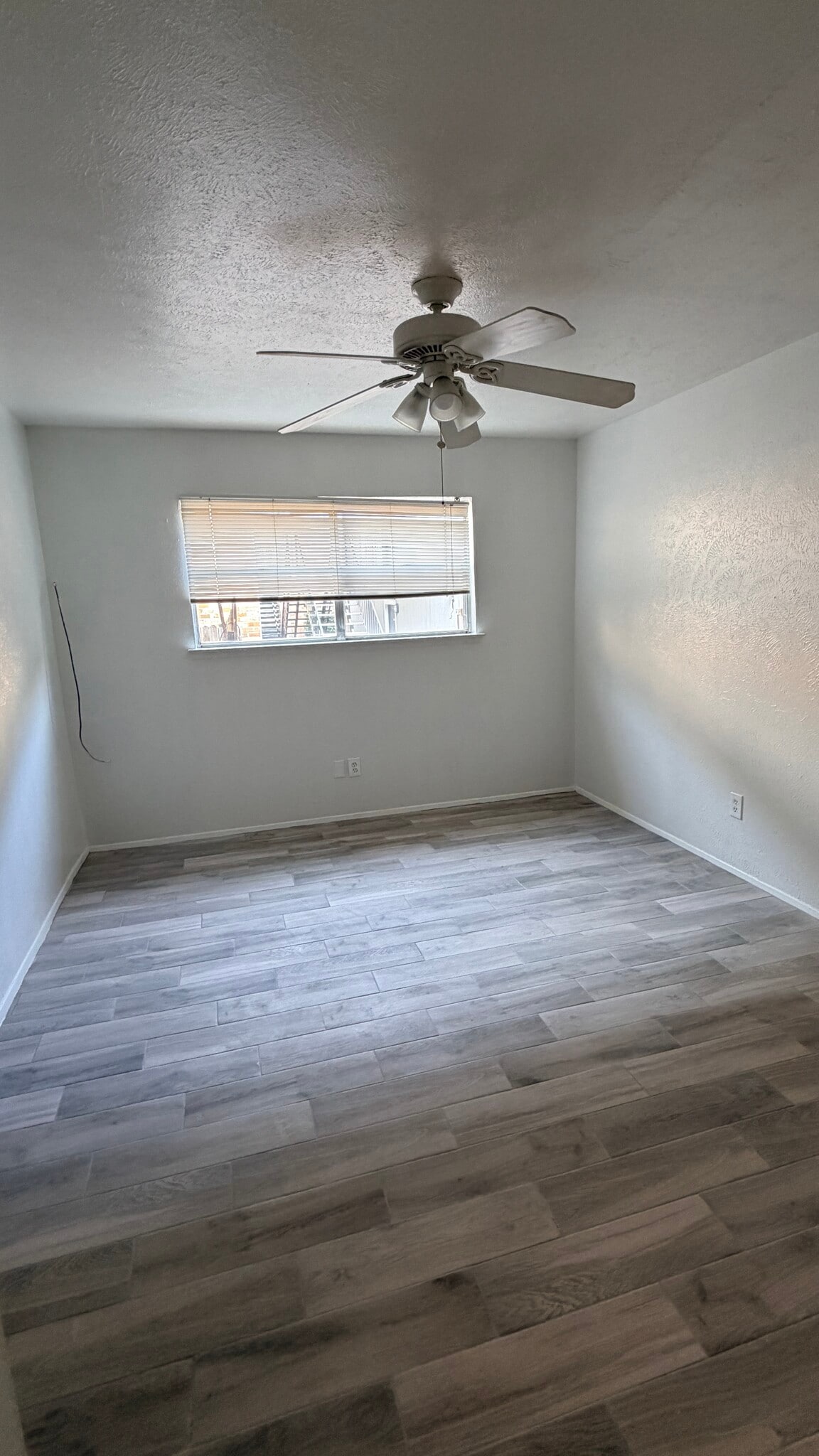 Building Photo - 8057 Meadow Rd