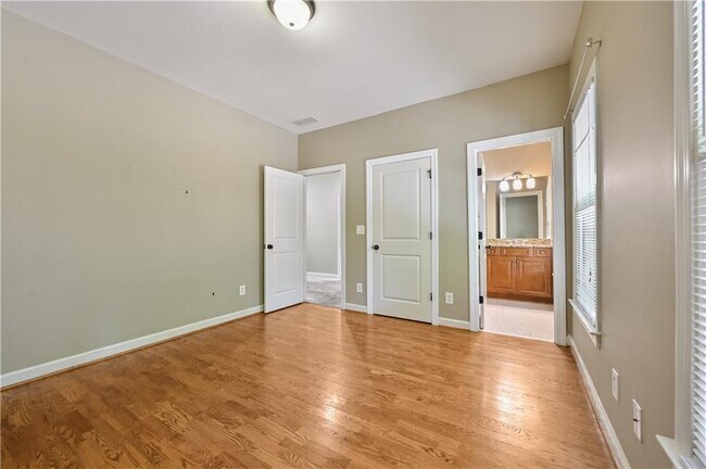 Building Photo - 4522 Gateway Ct
