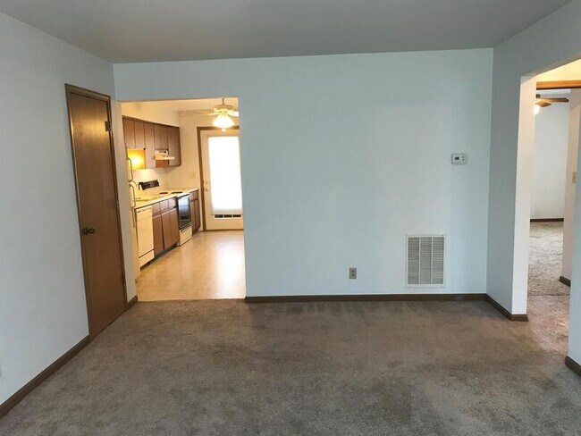 Building Photo - 921 Georgetown Dr