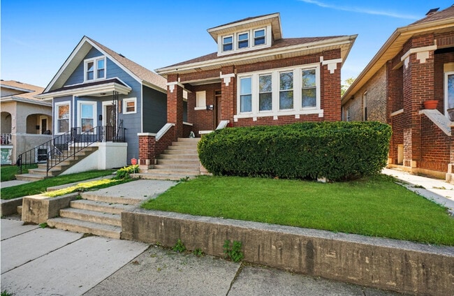 Building Photo - 1532 S Lombard Ave