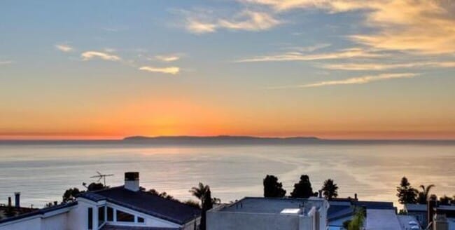 Building Photo - Gorgeous Contemporary Hilltop Laguna Beach Home - PANORAMIC OCEAN & CATALINA VIEWS!