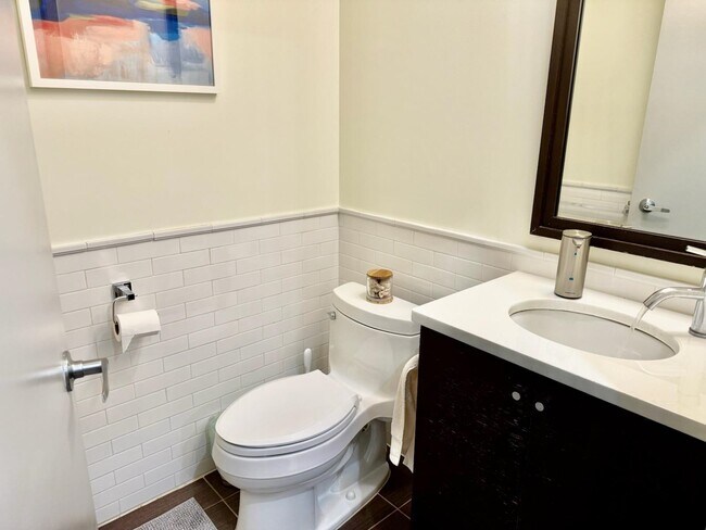 Building Photo - 232 Pavonia Ave