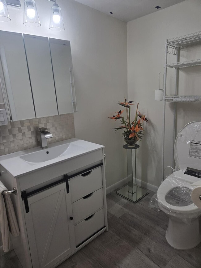 Building Photo - 2321 SW 87th Terrace