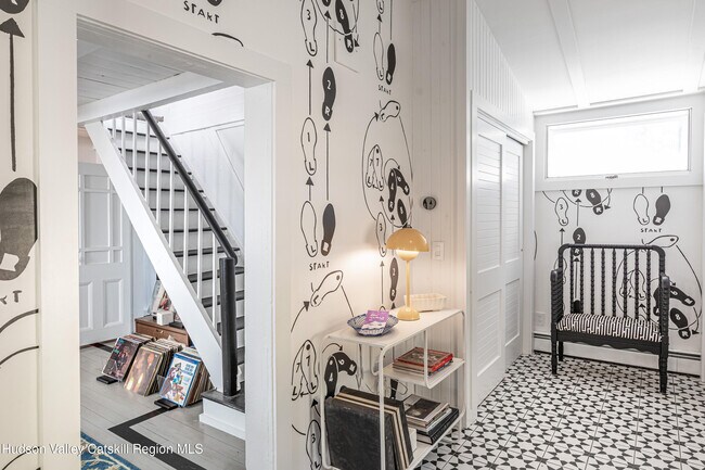 Building Photo - 16 Bakertown Rd