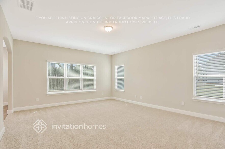 Building Photo - 150 Tanglewood Dr