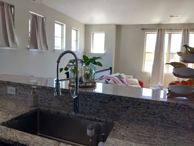 Building Photo - Spacious 2bd/2ba in The Villages at Bartle...