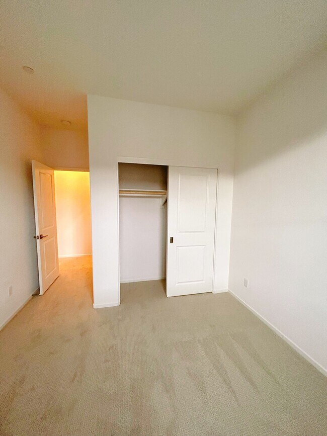 Building Photo - 5629 Kate Way