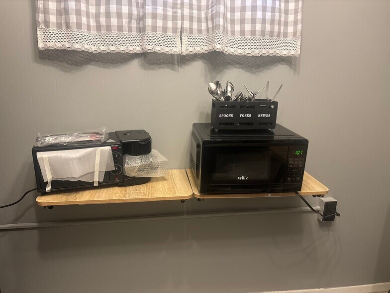 Building Photo - 134 Mississippi Ave SE