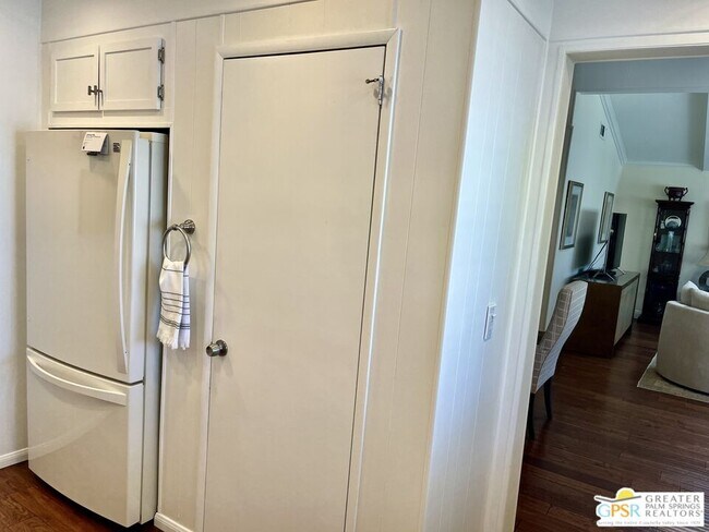 Building Photo - 73450 Country Club Dr