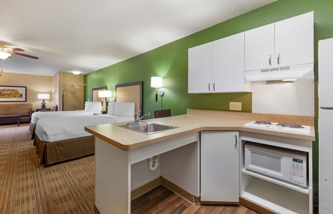 Building Photo - Furnished Studio-Madison - Junction Court