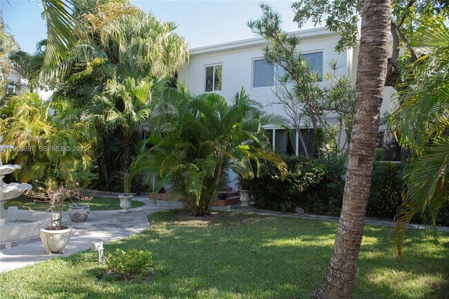 Building Photo - 10078 E Bay Harbor Dr