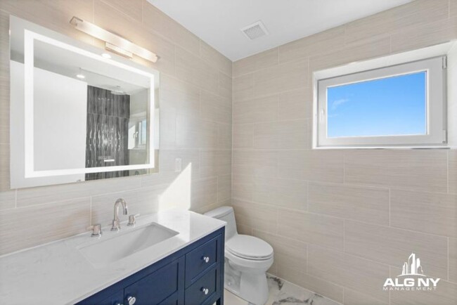 Building Photo - 1 bedroom in FAR ROCKAWAY NY 11693