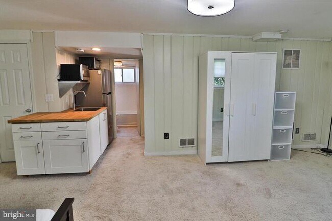 Building Photo - 1009 Kennon Ct