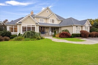 Building Photo - 2995 Laurel Trail