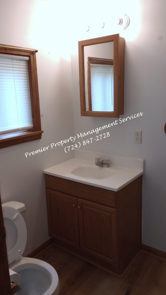 Building Photo - 1650 Brighton Rd