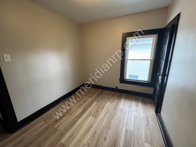Building Photo - 625 2nd St