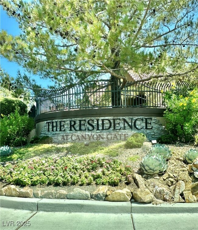 Building Photo - 2200 S Fort Apache Rd