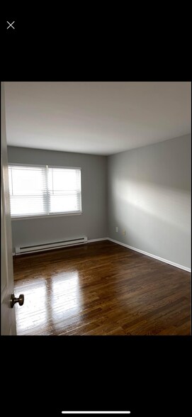 Bedroom - 515 Bound Brook Rd