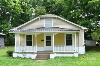 Building Photo - 312 Bost St
