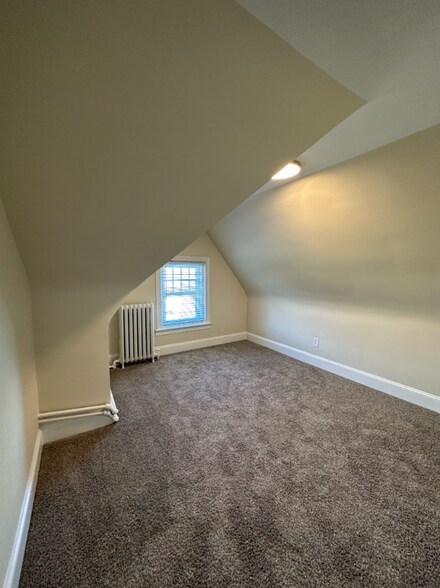 Building Photo - 400 Bethlehem Pike