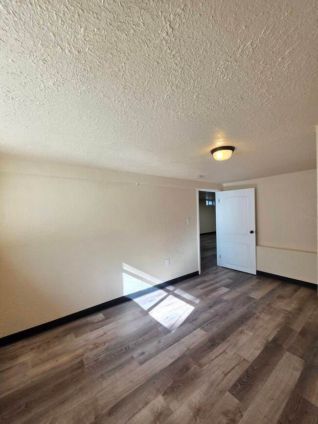 Building Photo - 208 Jadwin Ave