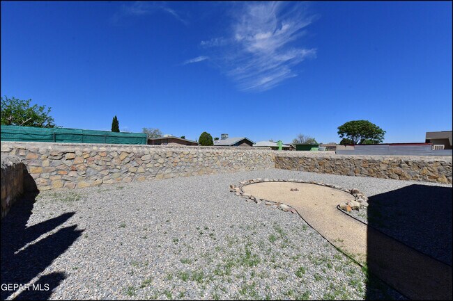 Building Photo - 10661 Canyon Sage Dr