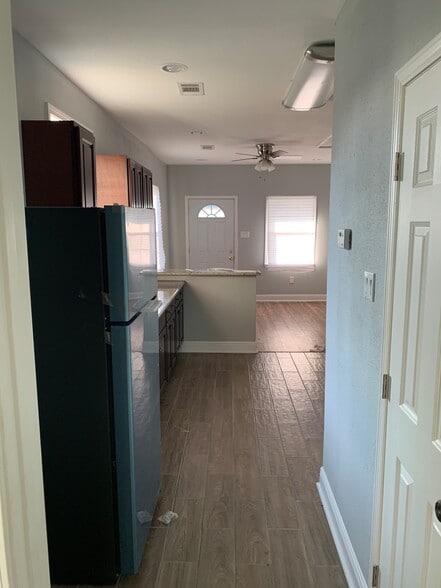 Building Photo - 3219 Fern St