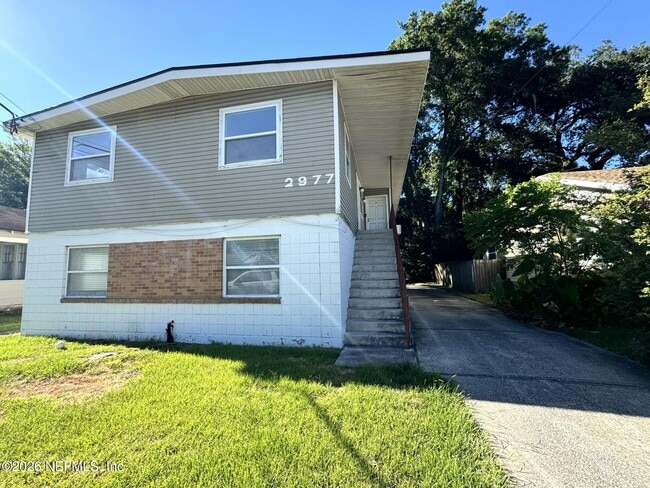 Building Photo - 2977 Collier Ave